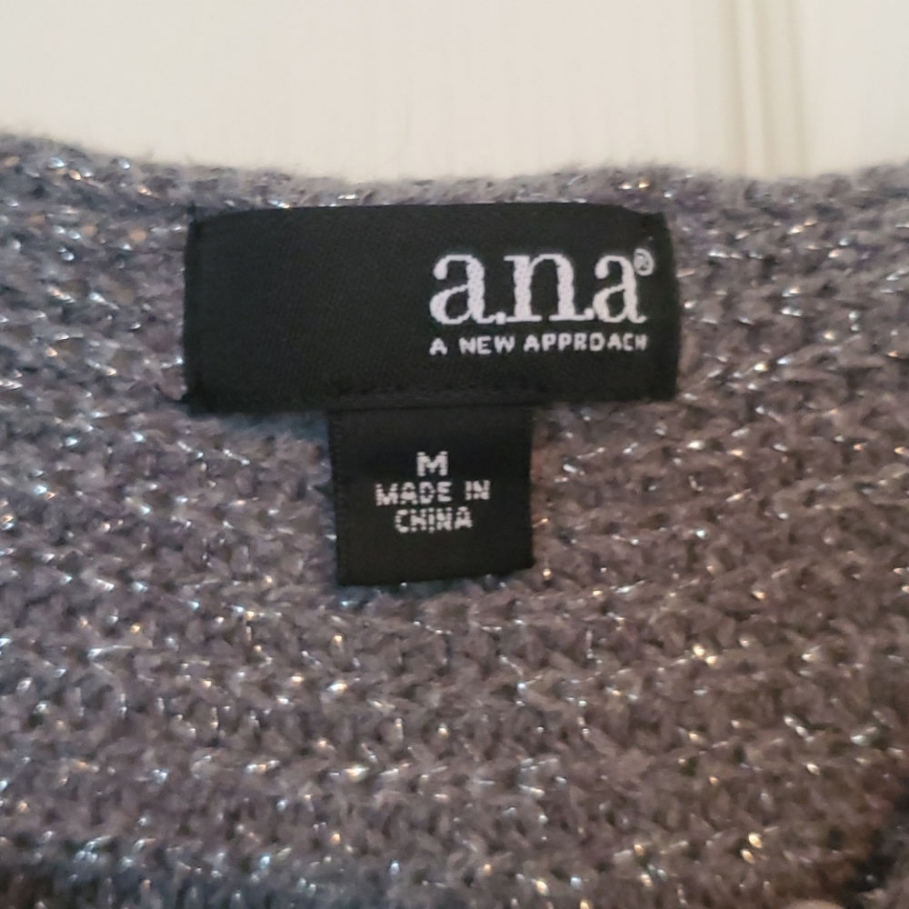 Sweater - Picture 3 of 4